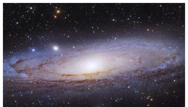 星系扩张与合并：一次深入理解宇宙结构的探索